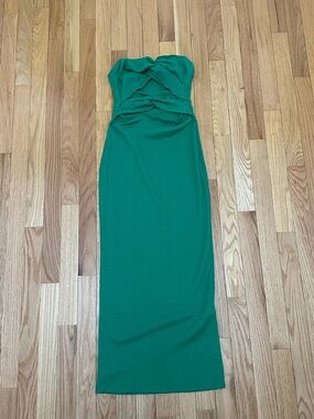 SHEIN Strapless Twist-Front Maxi Dress in Emerald Green